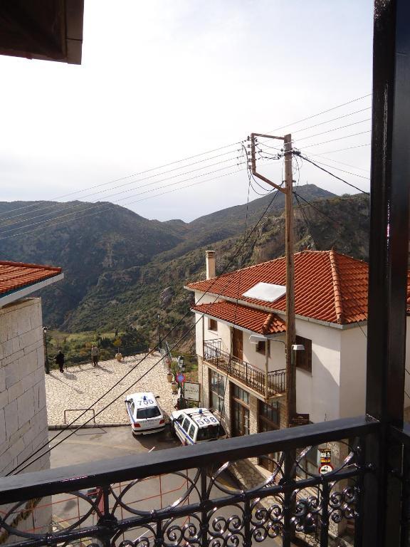 Appartamento Kazas Luxury Dimitsana Esterno foto