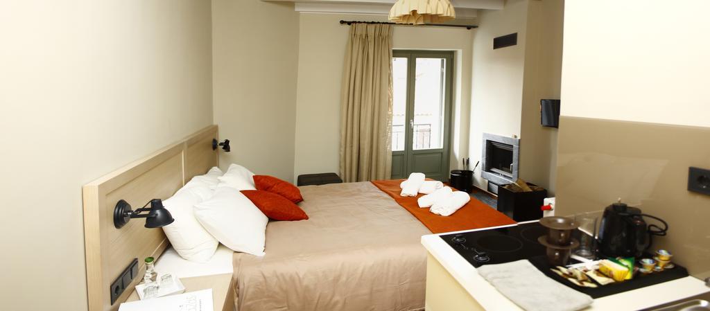 Appartamento Kazas Luxury Dimitsana Esterno foto